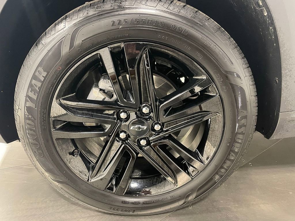 Used 2025 Chevrolet Trax ACTIV image 17