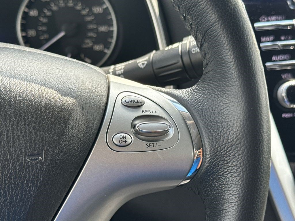 Used 2018 Nissan Murano SV AWD/4WD image 25