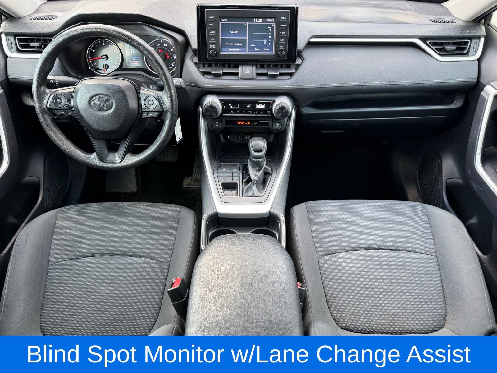 Used 2019 Toyota RAV4 LE AWD/4WD image 18