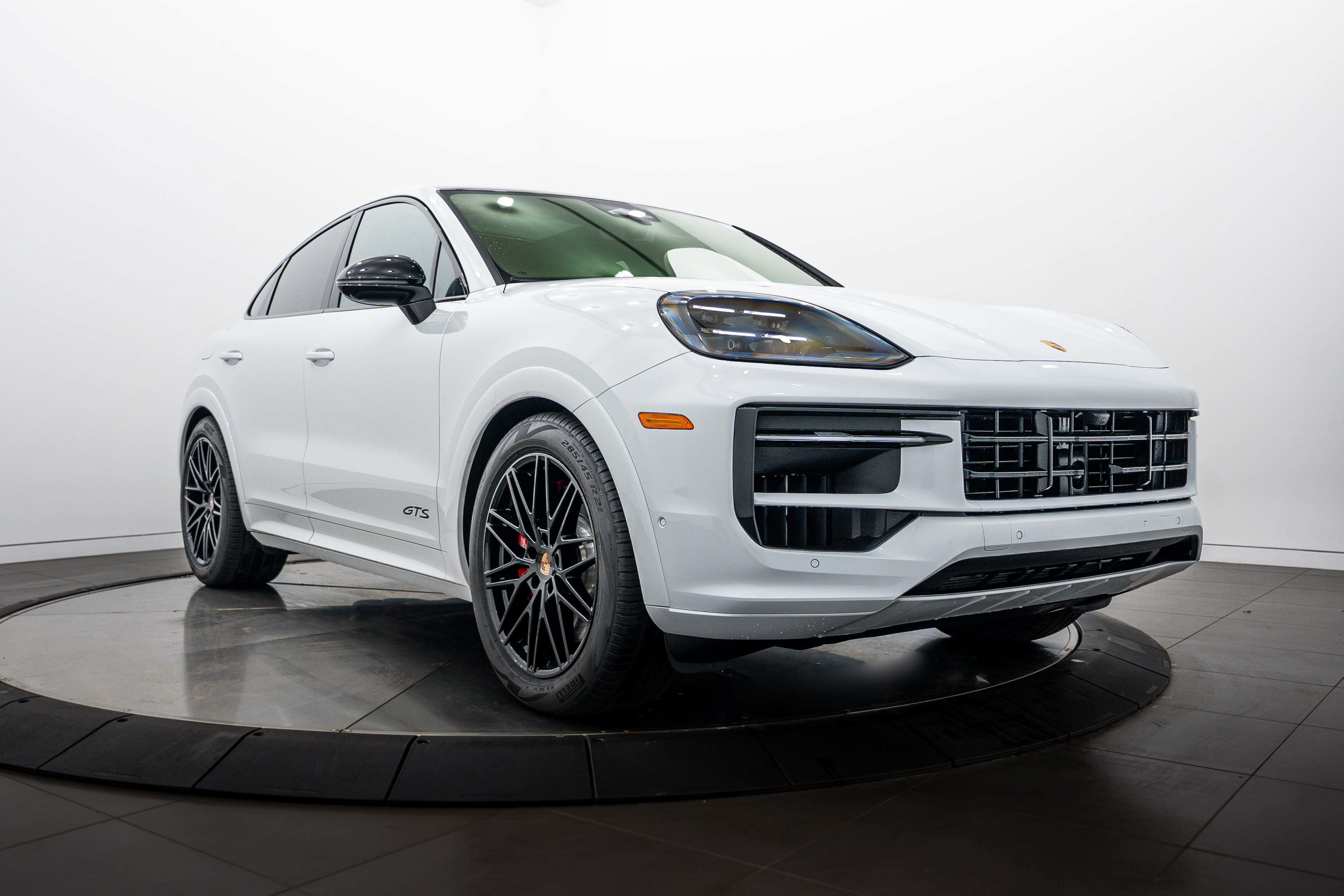 New 2026 Porsche Cayenne GTS AWD/4WD image 8