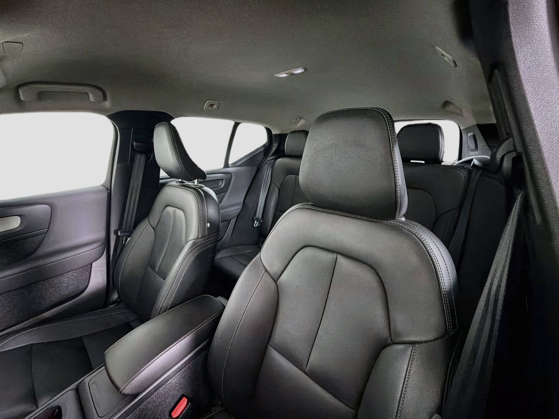 Certified 2024 Volvo XC40 B5 Core AWD/4WD image 21