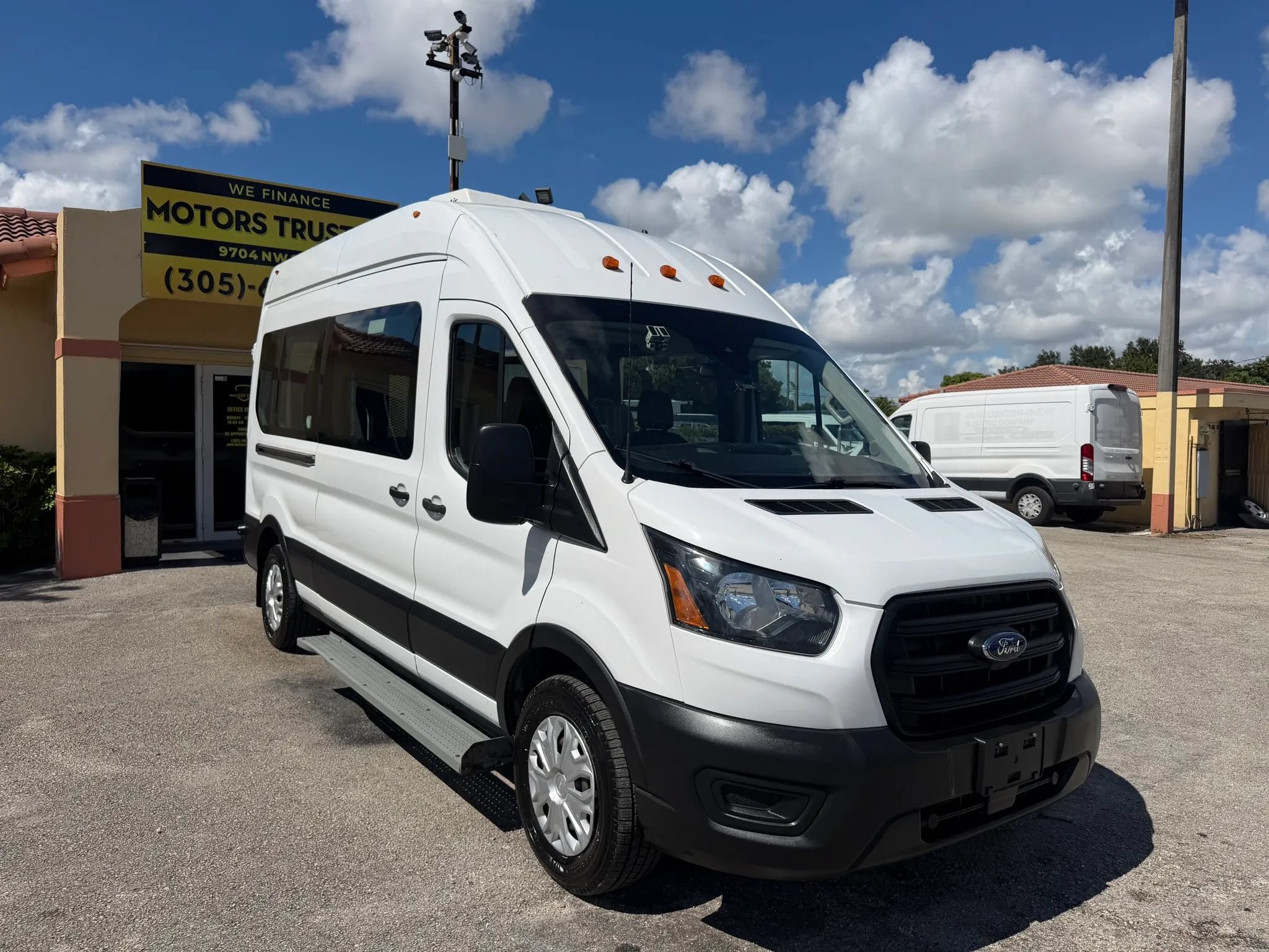 Used 2020 Ford Transit 350 148 High Roof RWD image 9