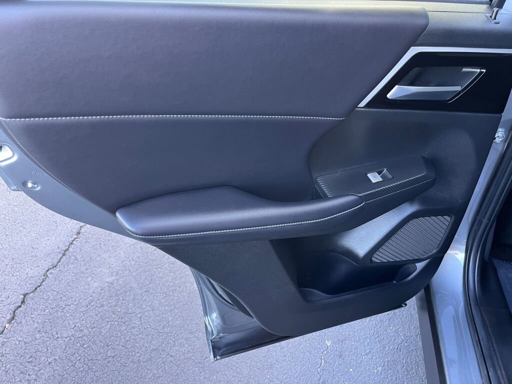 Used 2024 Mitsubishi Outlander SE image 20