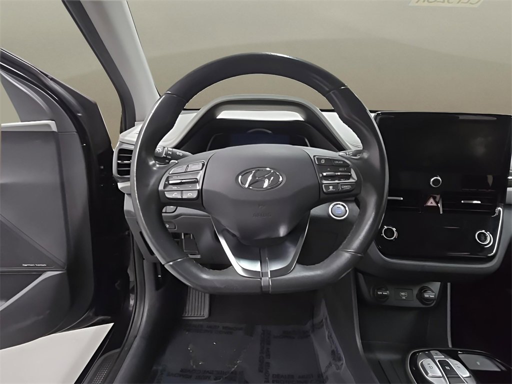 Used 2020 Hyundai Ioniq Limited image 22