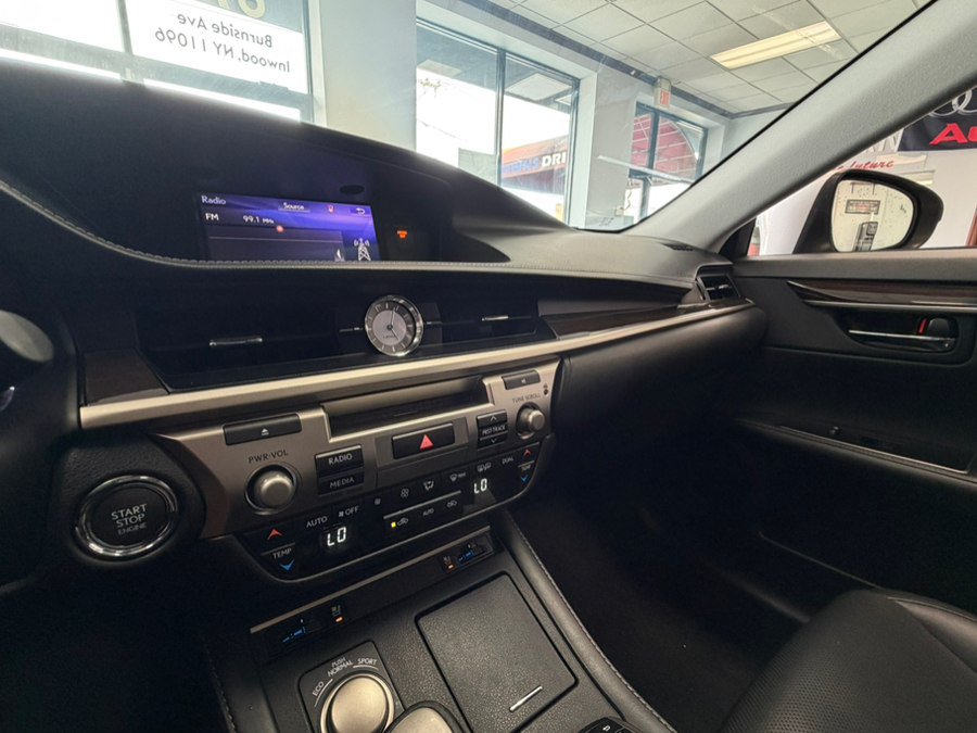 Used 2018 Lexus ES 350 w/ Navigation System Package FWD image 61