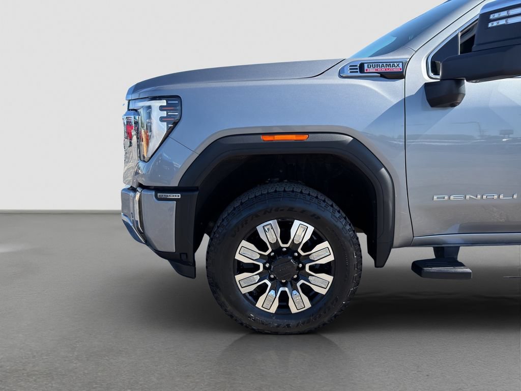 Used 2024 GMC Sierra 2500 Denali w/ Denali Reserve Package AWD/4WD image 22