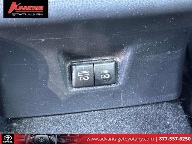 Certified 2025 Toyota Camry SE w/ Multimedia Upgrade Package AWD/4WD image 16