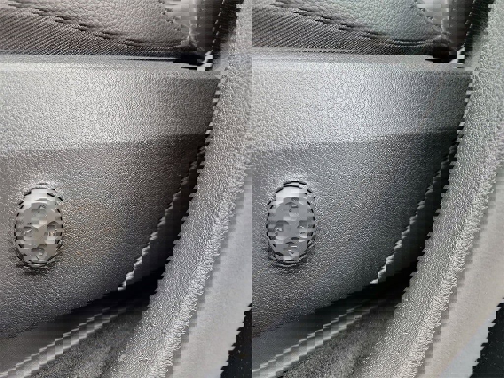 New 2025 Mercedes-Benz GLC 300 image 17