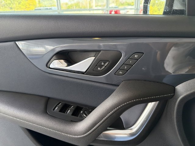 New 2026 Chevrolet Blazer RS w/ Driver Confidence II Package FWD image 22