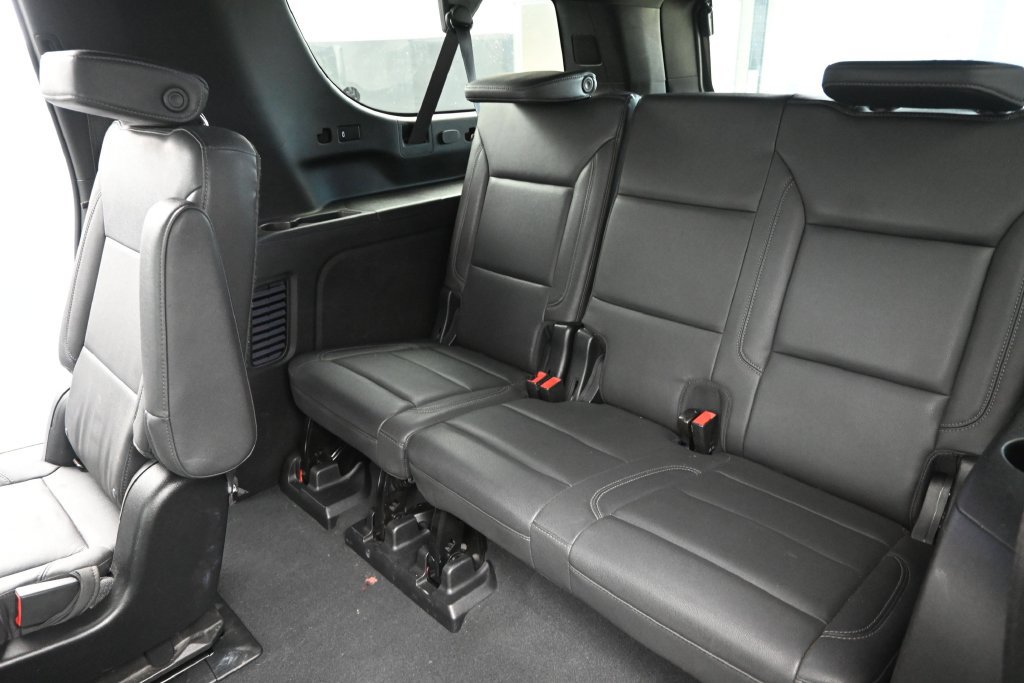 Used 2022 Chevrolet Suburban Z71 w/ Luxury Package AWD/4WD image 22