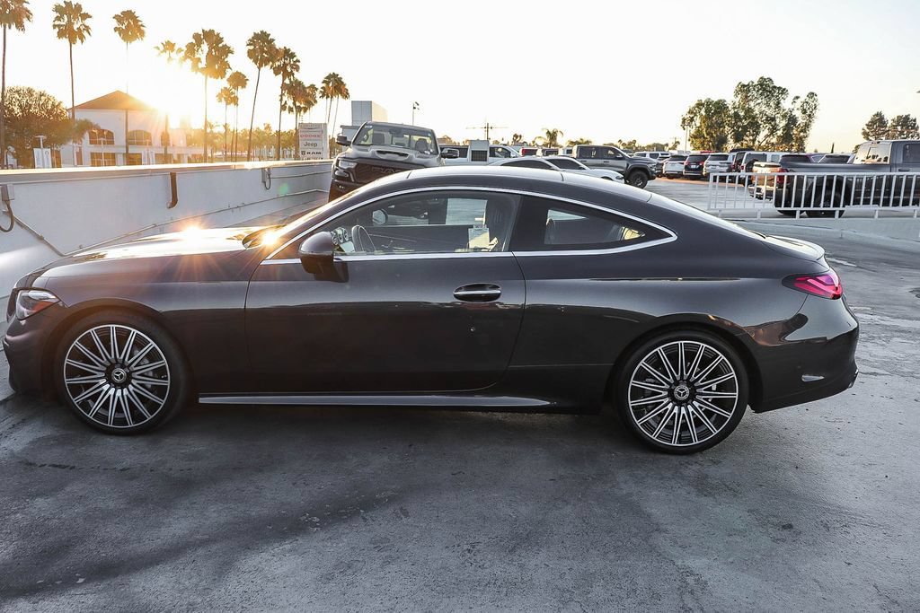Used 2024 Mercedes-Benz CLE 300 4MATIC Coupe image 14