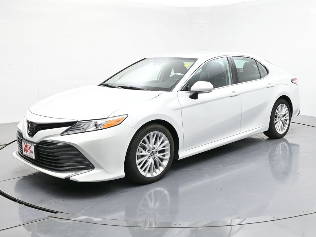 Used 2020 Toyota Camry XLE
