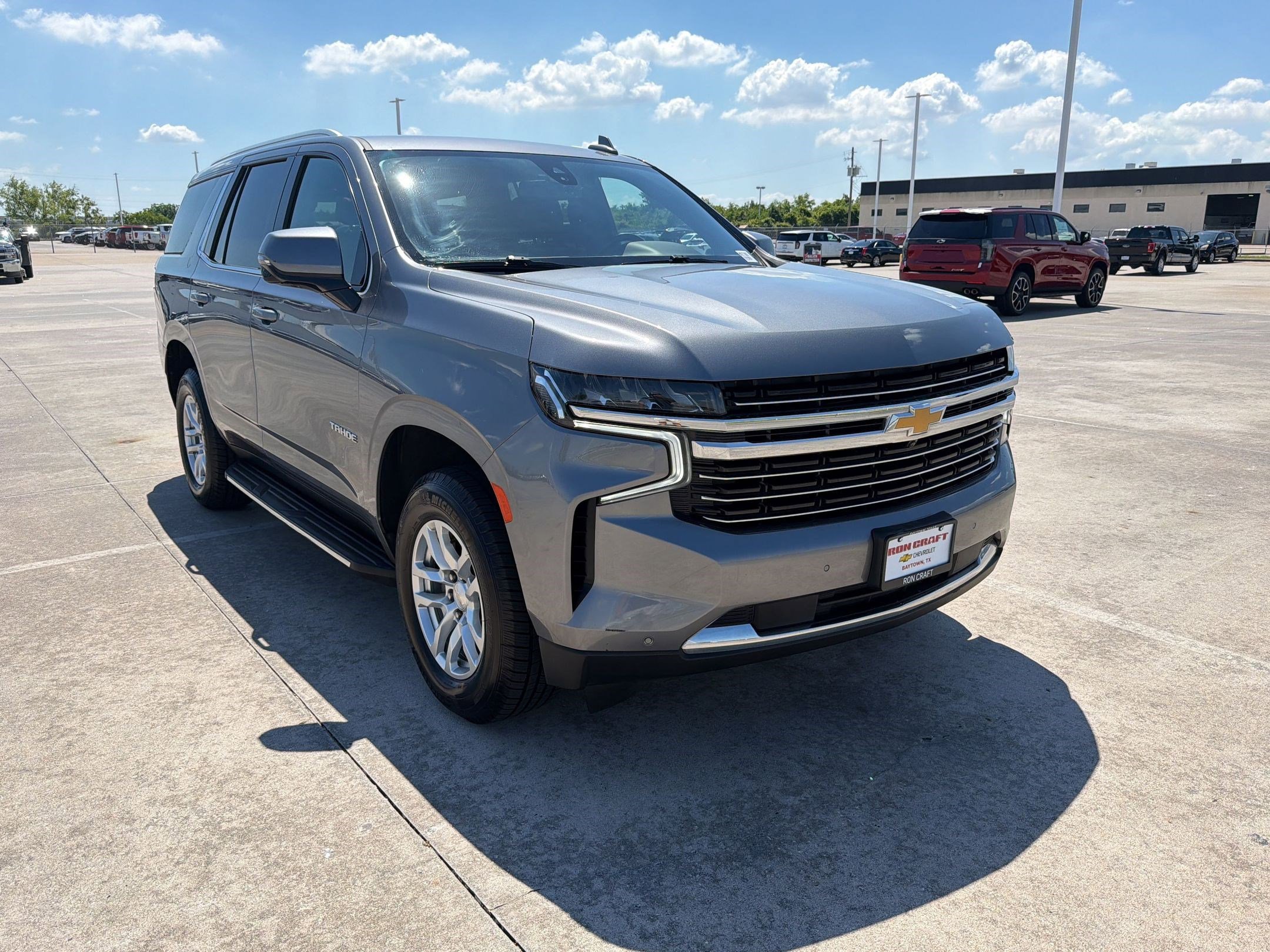 Used 2021 Chevrolet Tahoe LT w/ Luxury Package AWD/4WD image 6