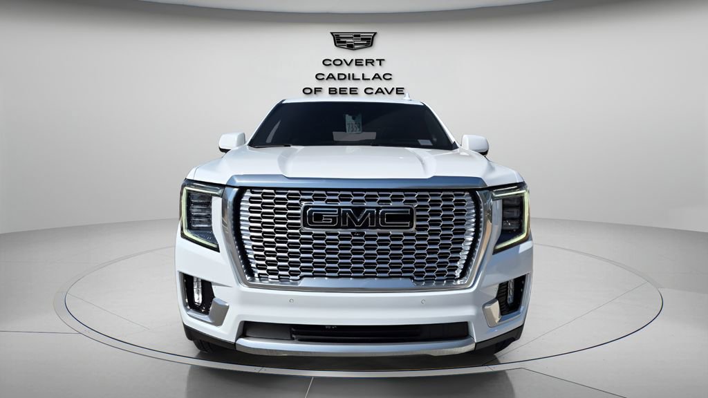 Used 2022 GMC Yukon Denali w/ Denali Ultimate Package image 2