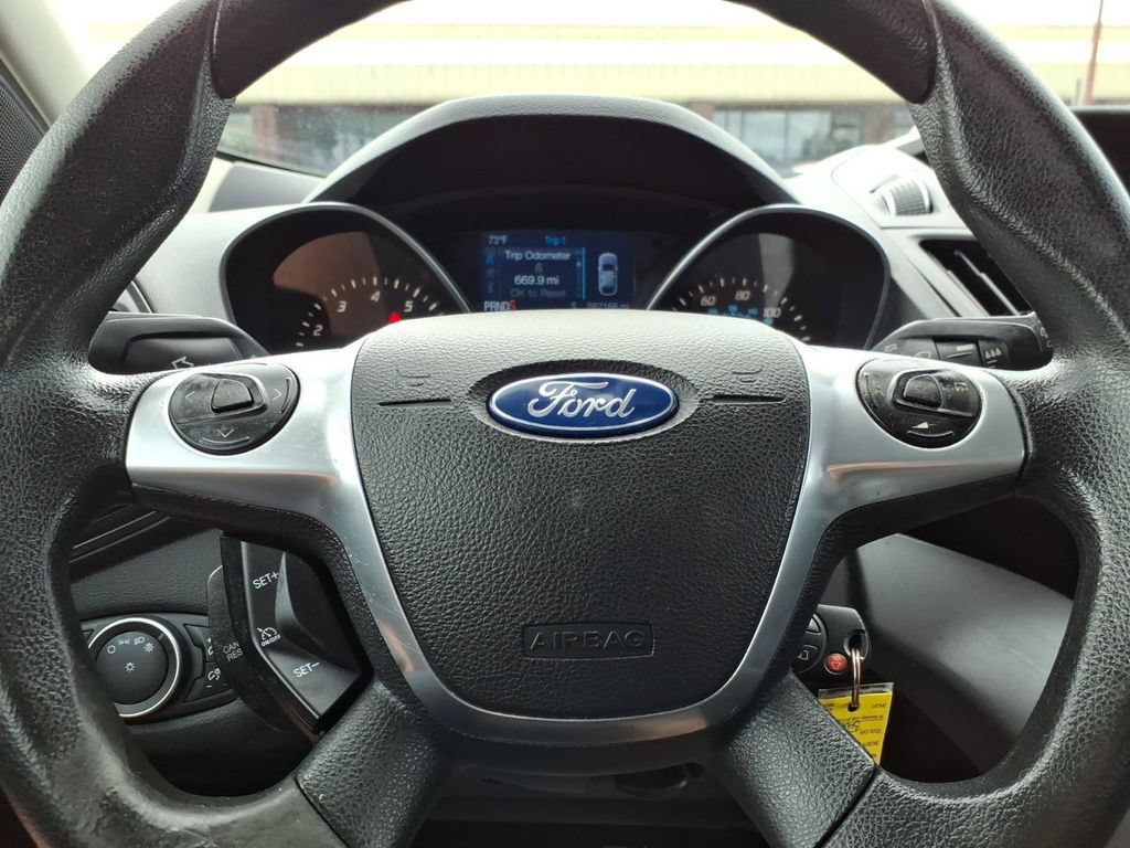 Used 2015 Ford Escape SE FWD image 19