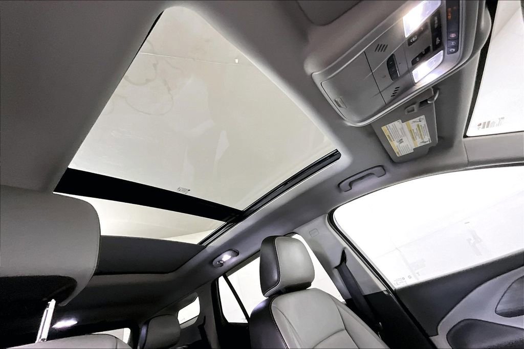 Used 2019 GMC Terrain SLT w/ Preferred Package image 22