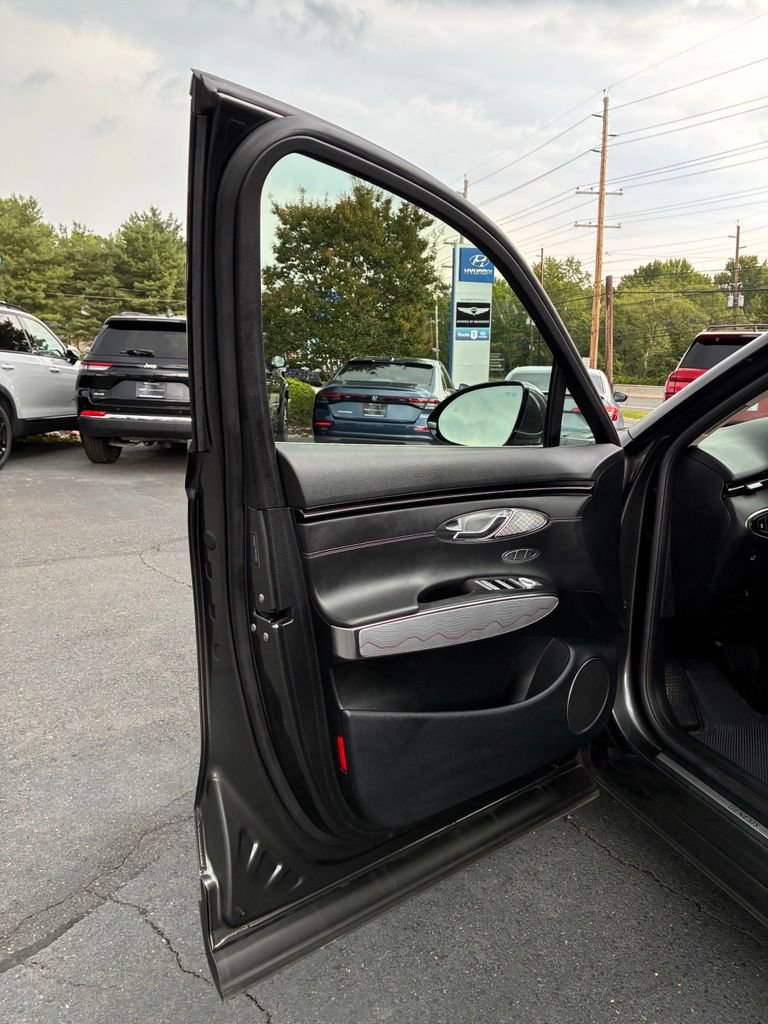 Used 2024 Genesis GV70 2.5T w/ Advanced Package AWD/4WD image 50