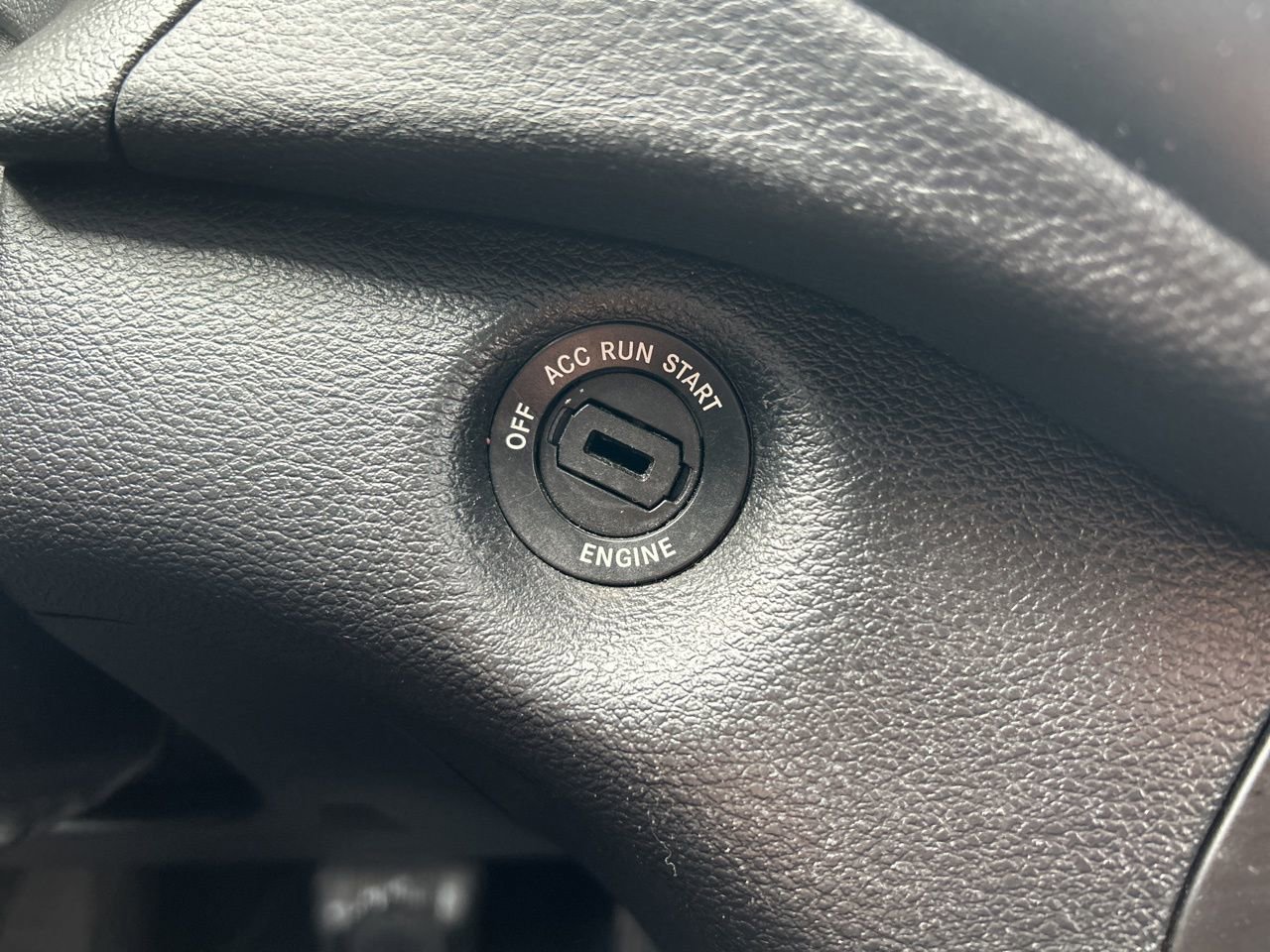 Used 2020 Jeep Cherokee Latitude image 17