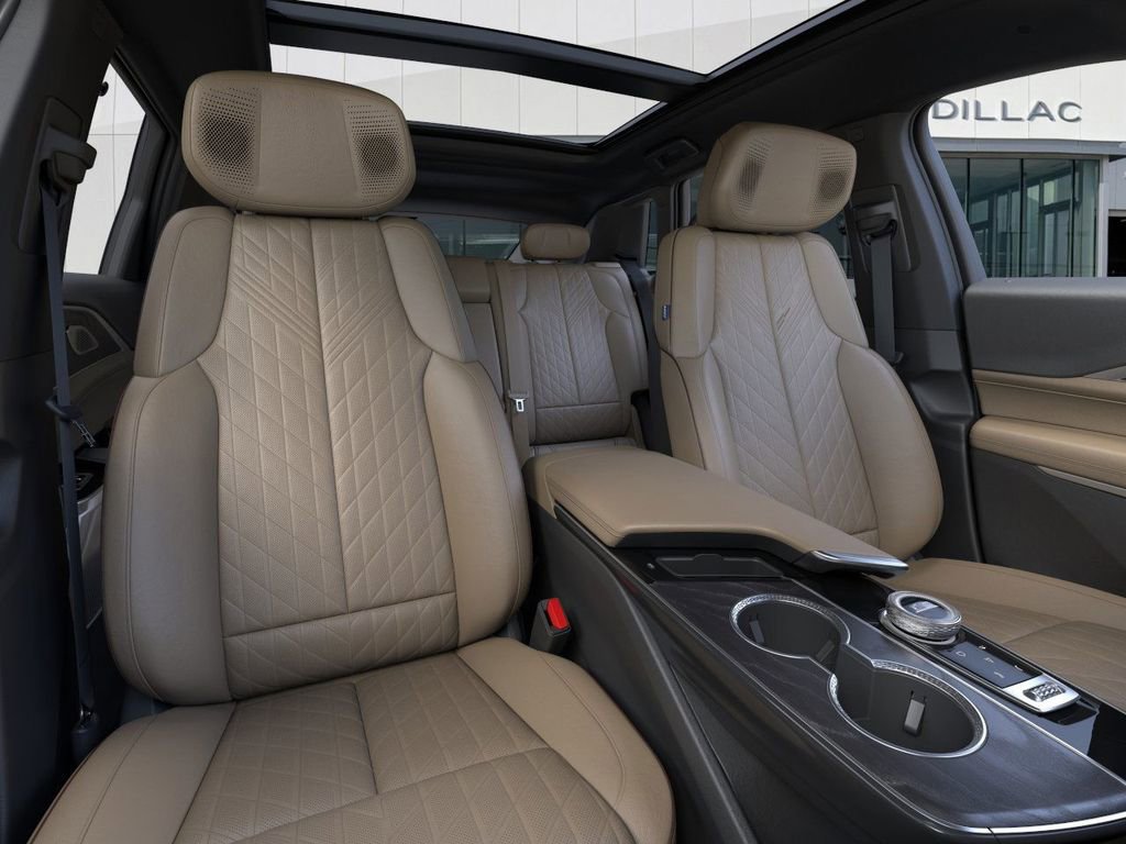 New 2026 Cadillac Lyriq V image 16