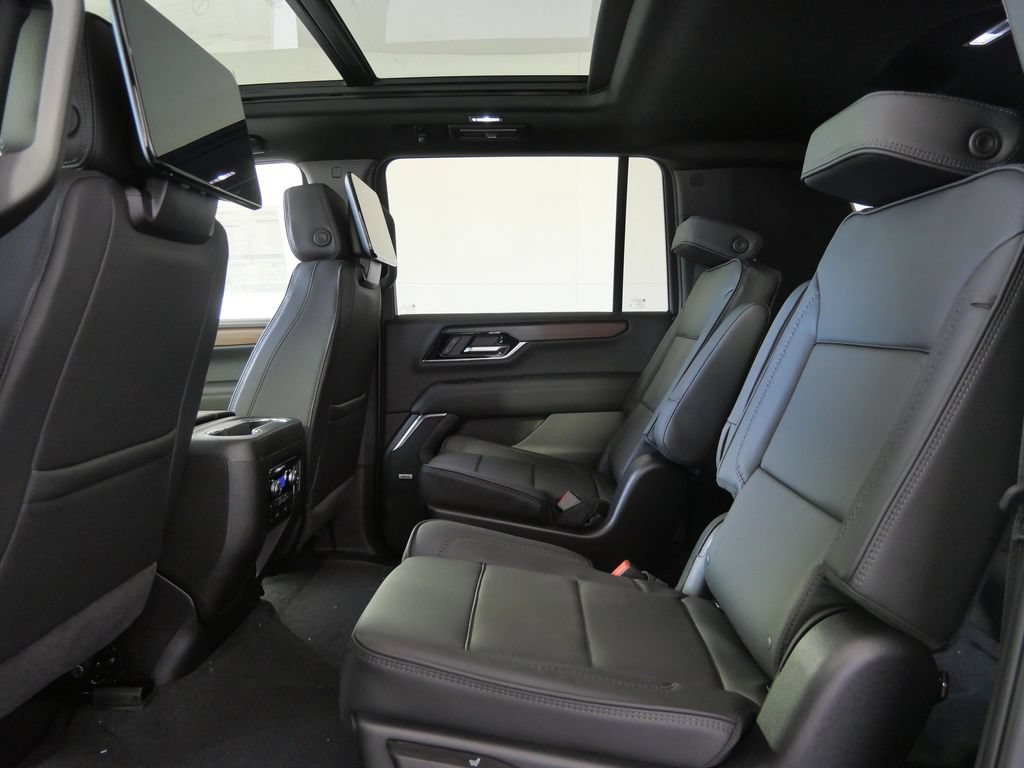 New 2026 GMC Yukon XL Denali w/ Denali Reserve Package AWD/4WD image 13