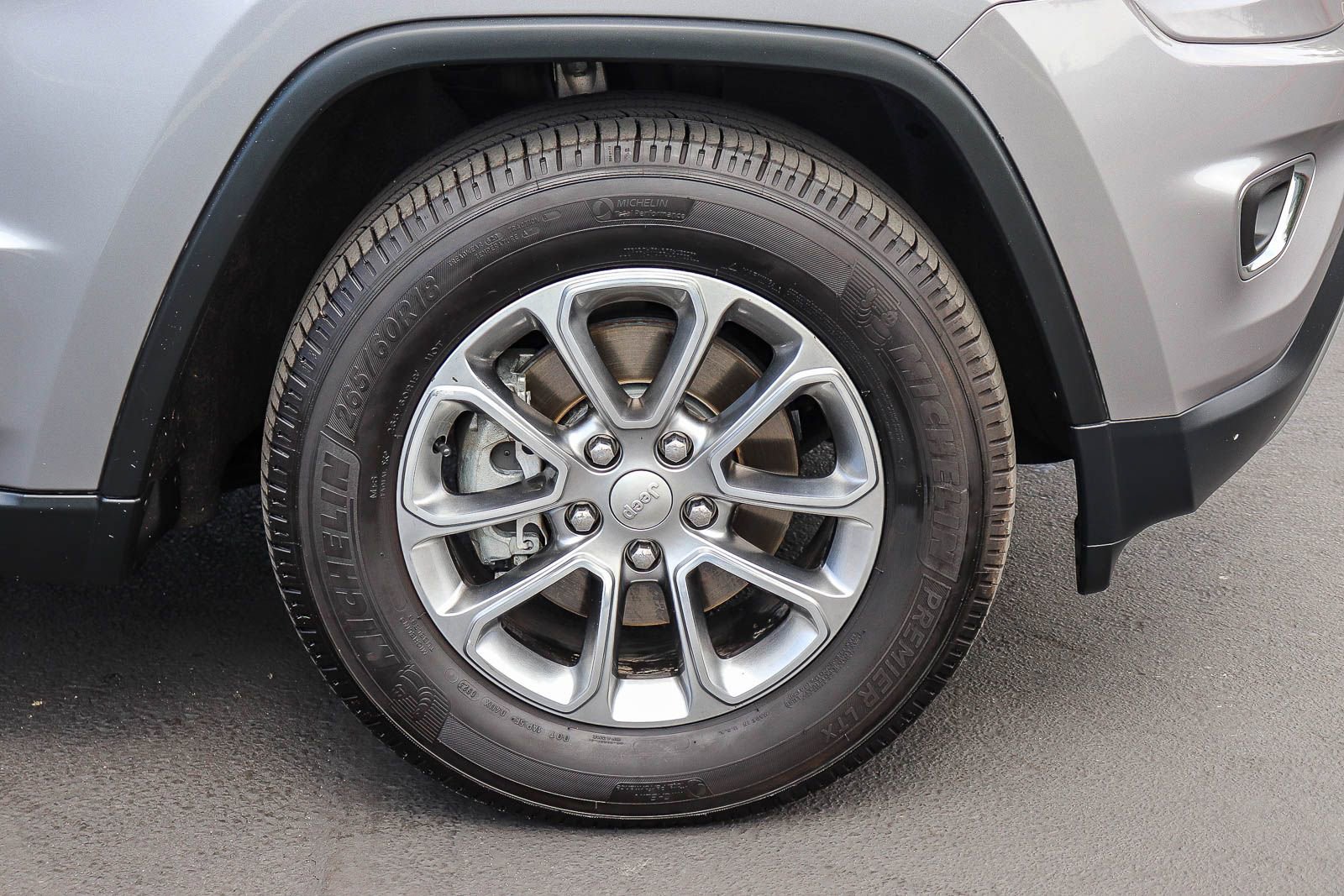Used 2016 Jeep Grand Cherokee Limited RWD image 11