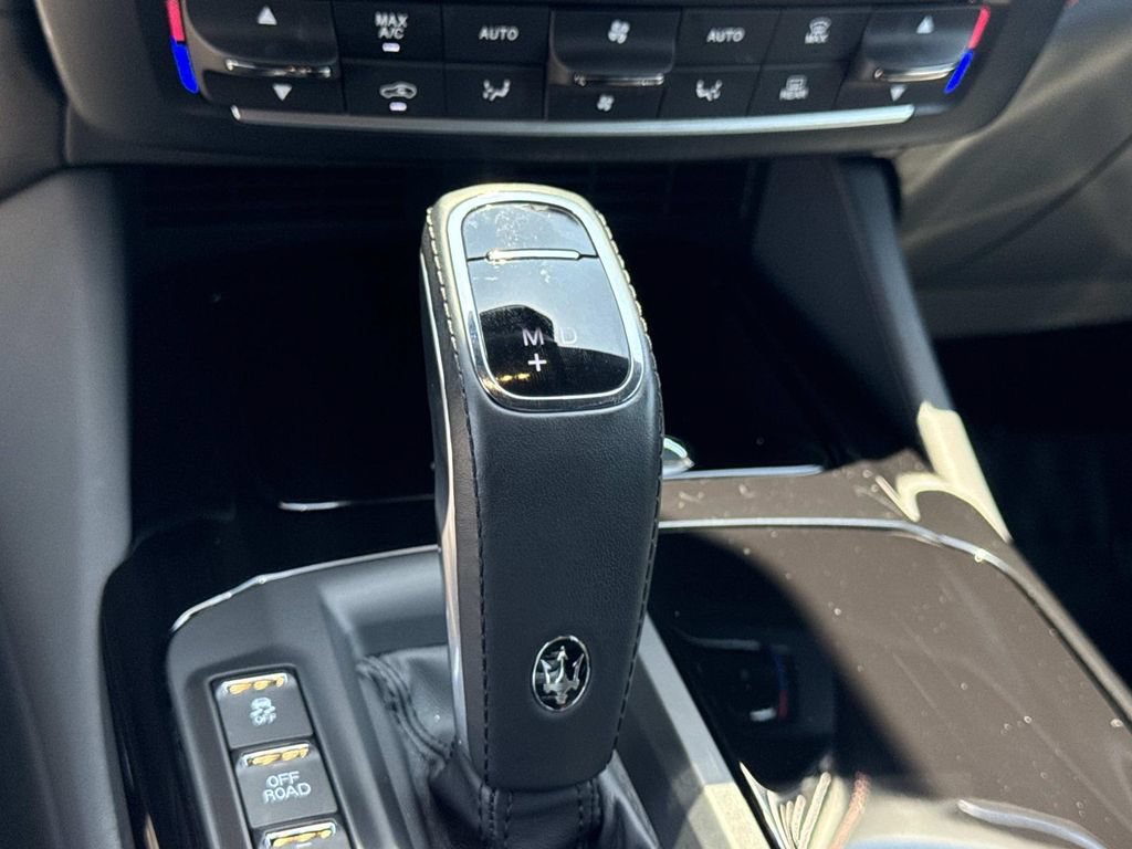 Used 2024 Maserati Levante Modena Ultima AWD/4WD image 16