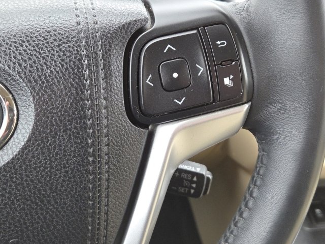 Used 2015 Toyota Highlander XLE AWD/4WD image 21