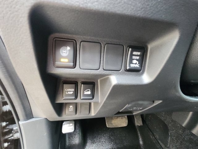 Used 2024 Nissan Frontier SV w/ SV Convenience Package AWD/4WD image 21