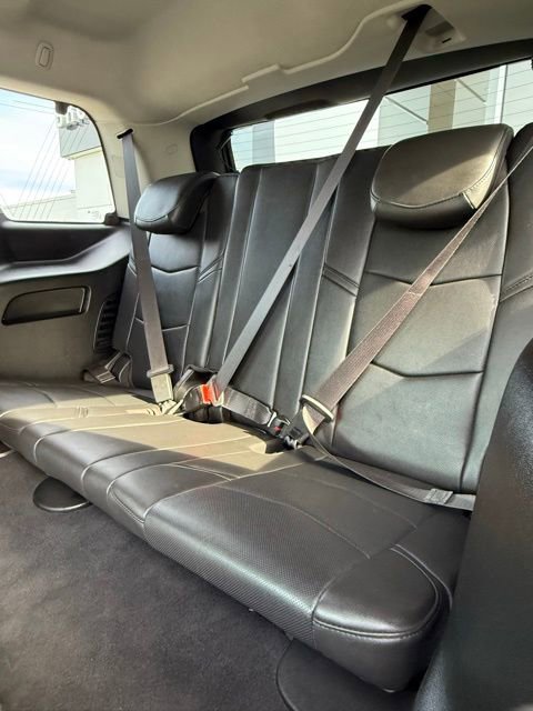 Used 2020 Cadillac Escalade Premium Luxury image 18