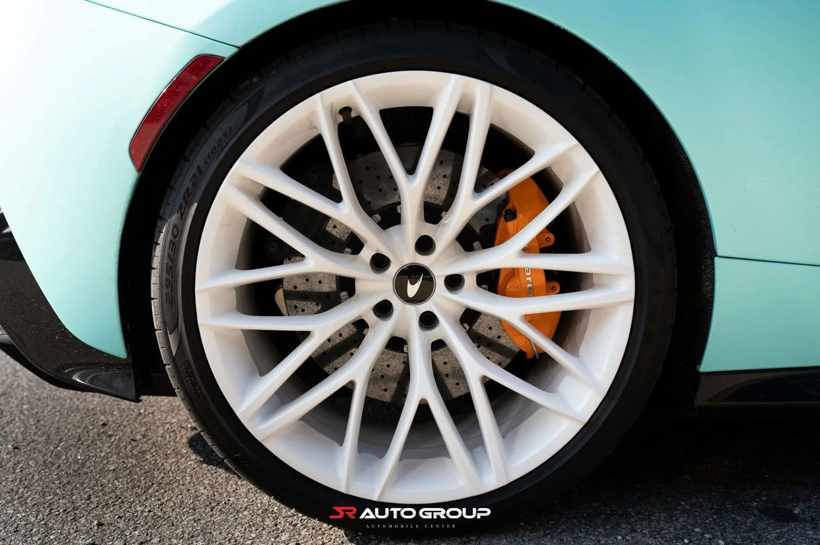 Used 2023 McLaren GT image 11