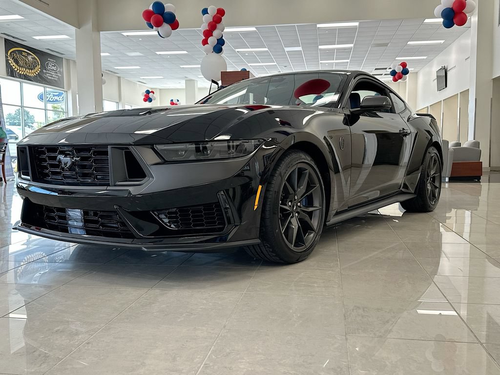 Certified 2025 Ford Mustang Dark Horse RWD image 1