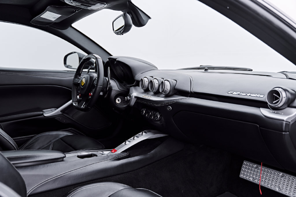 Used 2015 Ferrari F12 Berlinetta RWD image 48