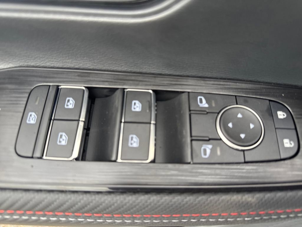 New 2026 Nissan Kicks SR w/ Cold Weather Package image 20