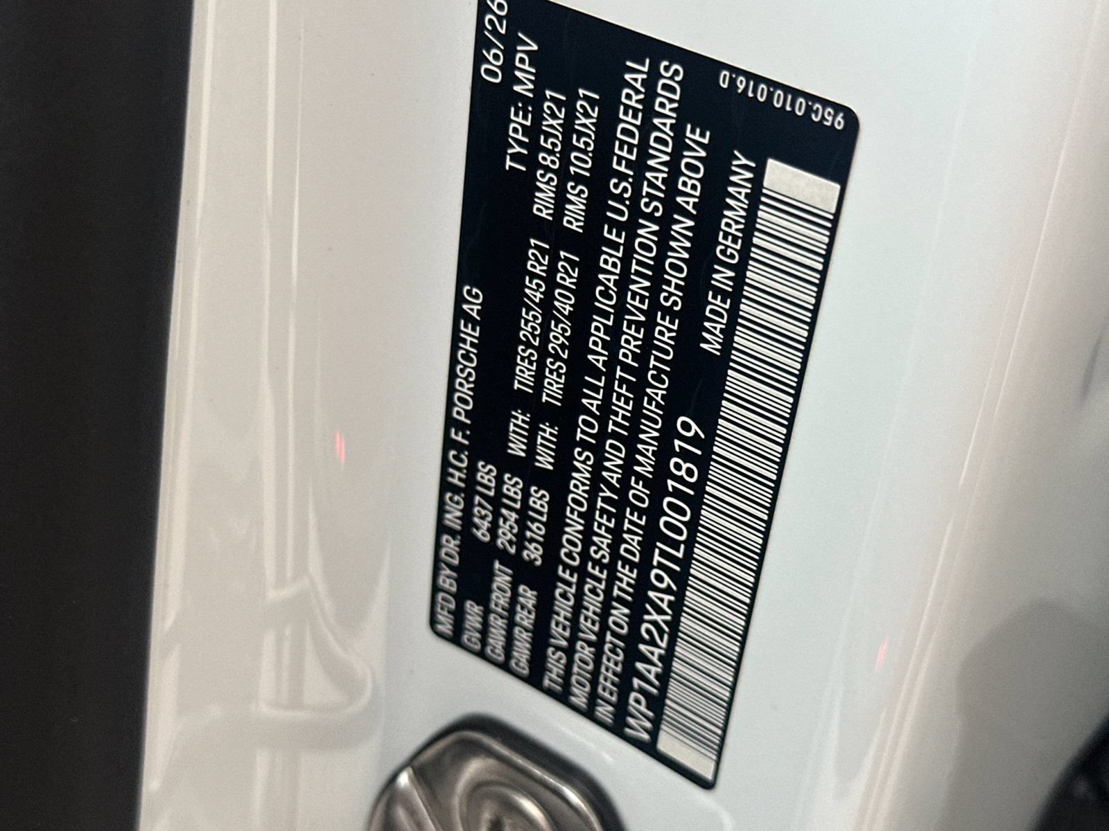 New 2026 Porsche Macan 4 Electric AWD/4WD image 27