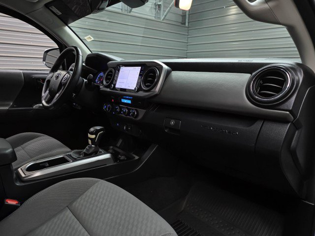 Used 2023 Toyota Tacoma SR5 AWD/4WD image 15