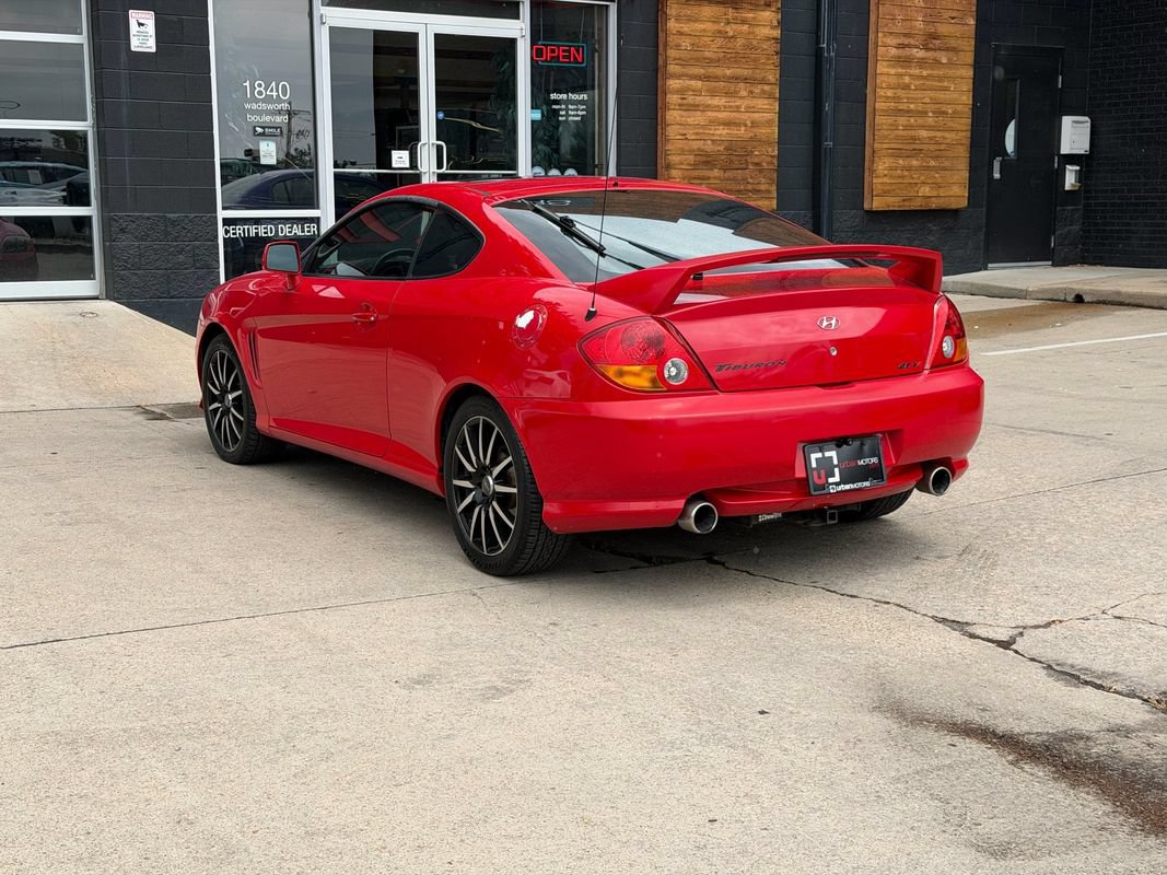 Used 2004 Hyundai Tiburon GT FWD image 12