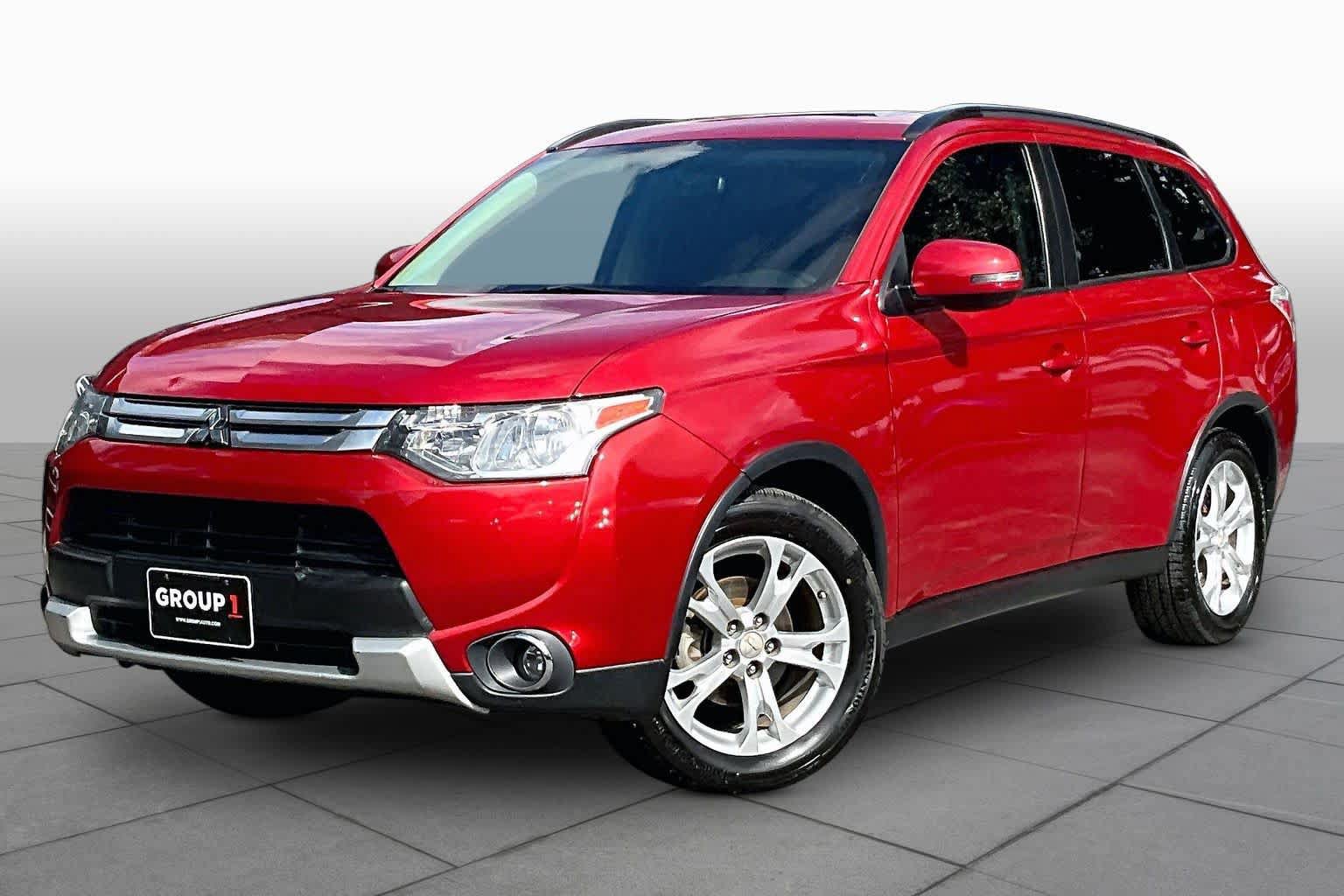 Used 2015 Mitsubishi Outlander SE FWD image 1