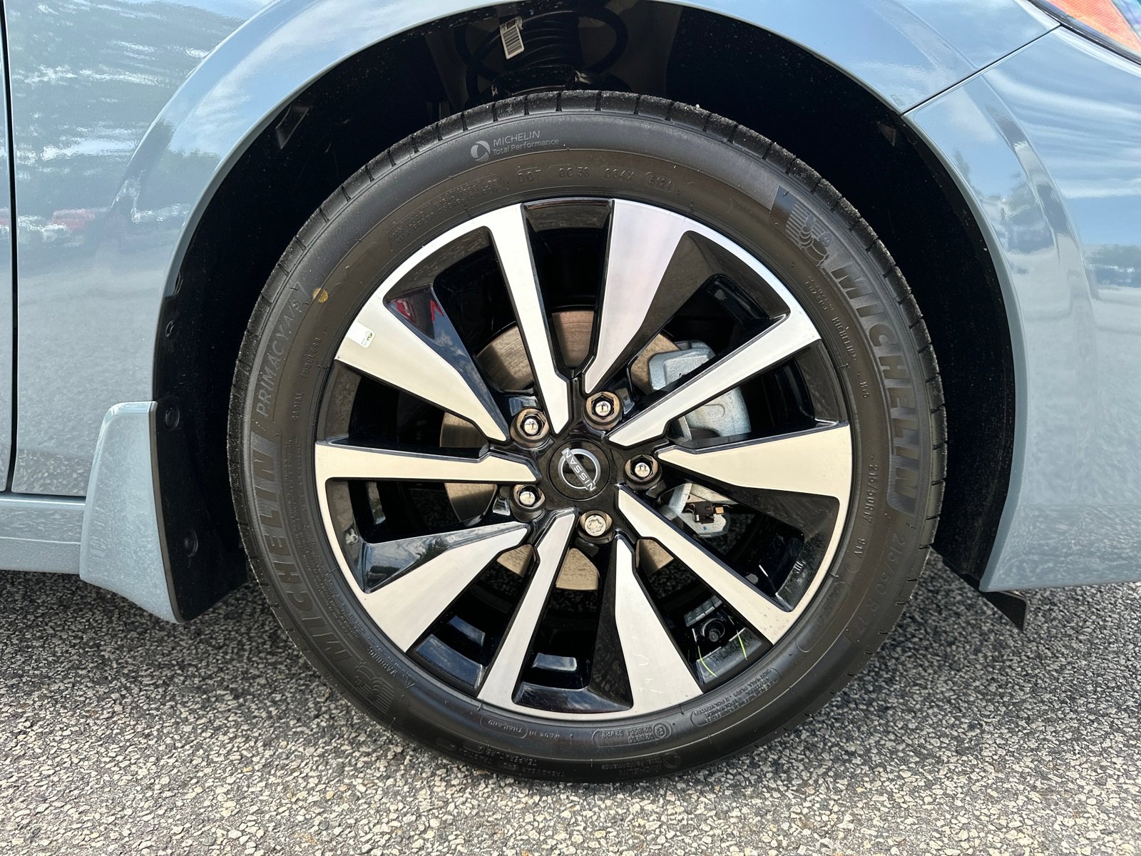 New 2025 Nissan Sentra SV w/ SV Premium Package image 12