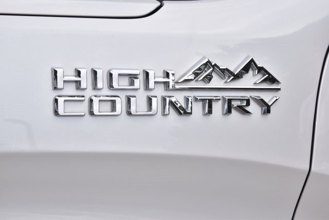 Used 2022 Chevrolet Silverado 1500 High Country w/ High Country Premium Package AWD/4WD image 44