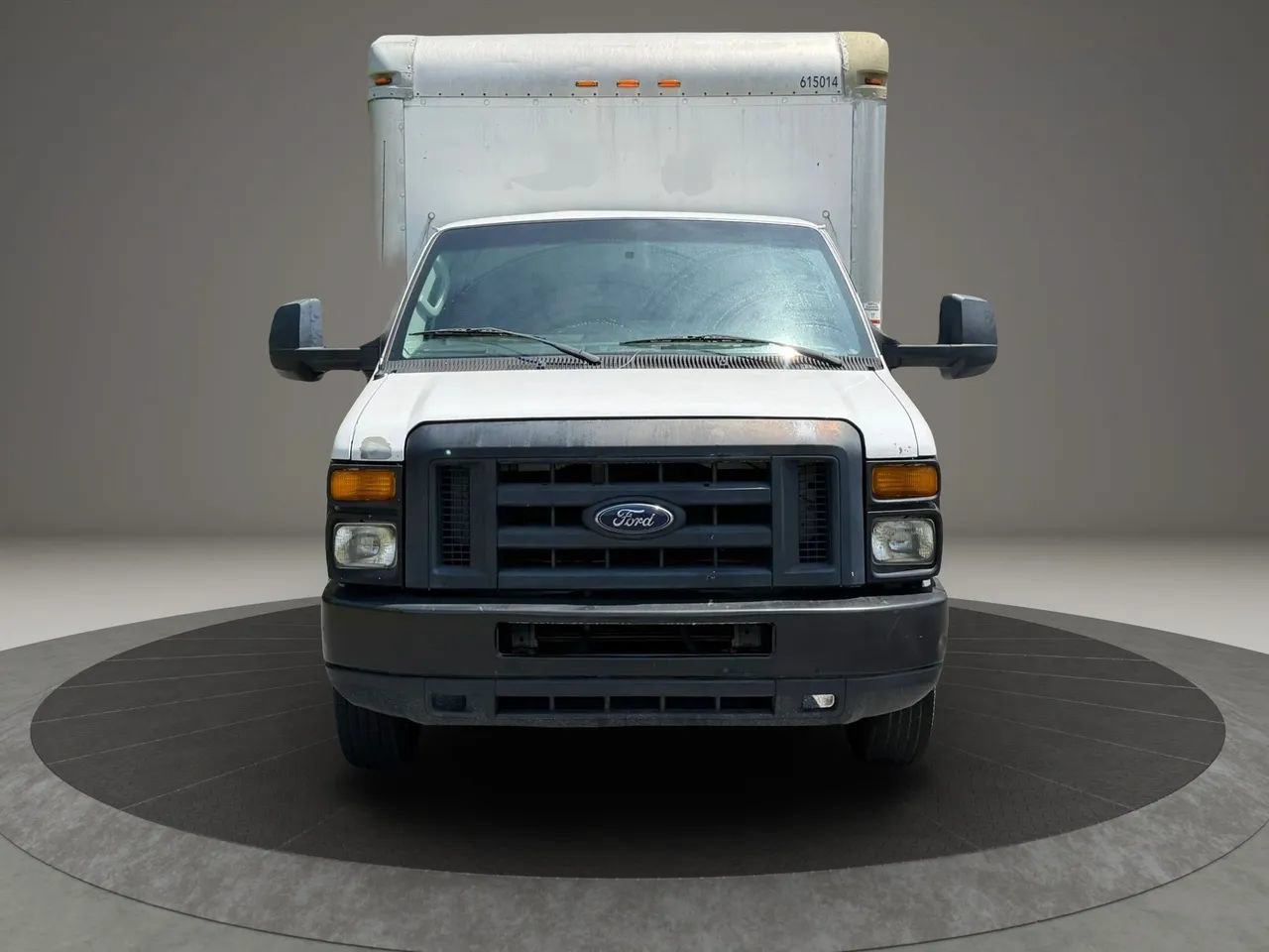 Used 2016 Ford E-350 and Econoline 350 Super Duty RWD image 2