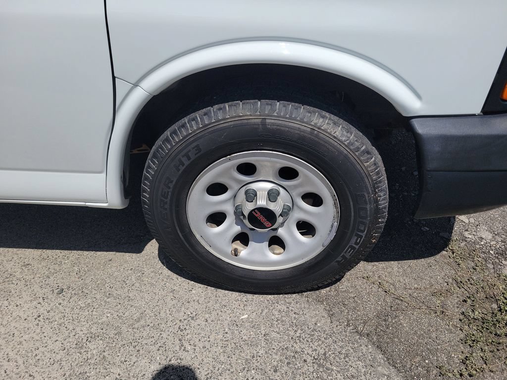 Used 2012 GMC Savana 1500 RWD image 7
