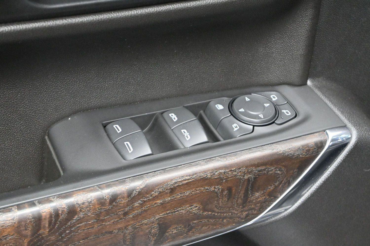 Used 2021 GMC Sierra 1500 Denali w/ Driver Alert Package II AWD/4WD image 12