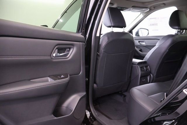 New 2026 Nissan Rogue SV image 25