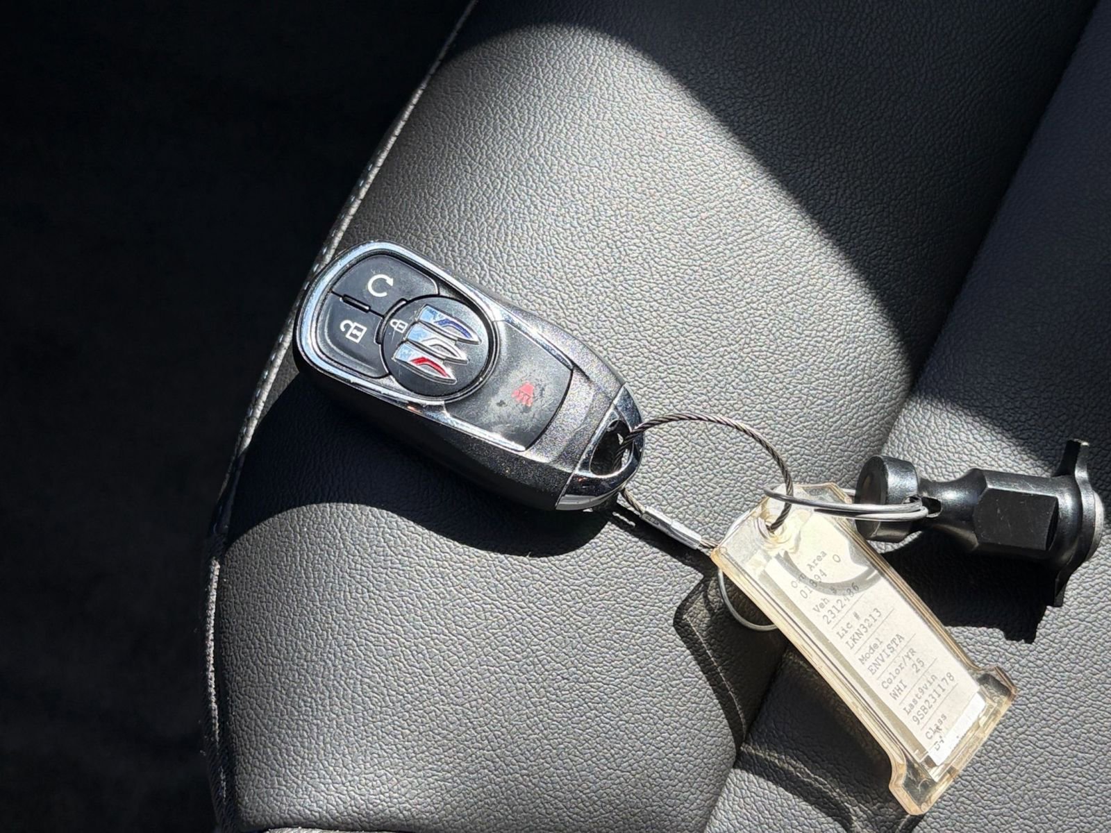 Used 2025 Buick Envista Sport Touring FWD image 33