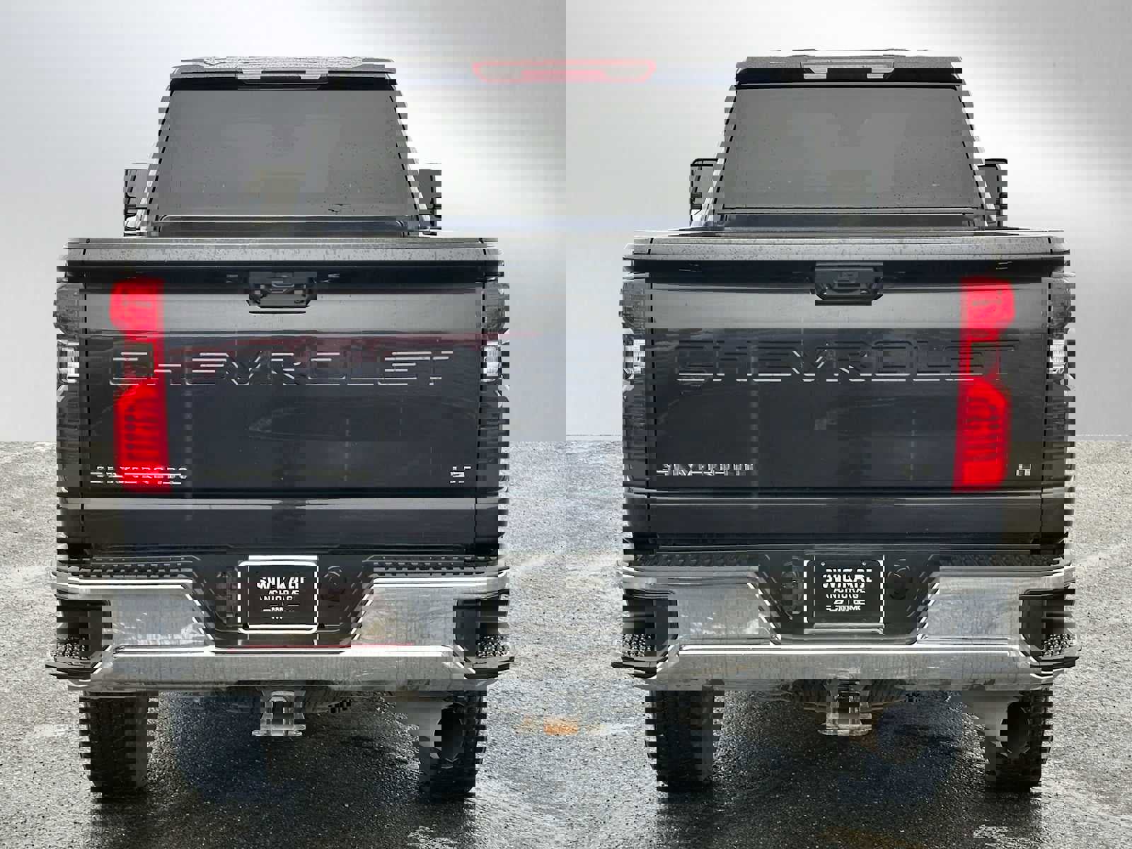 Used 2024 Chevrolet Silverado 2500 LT image 4