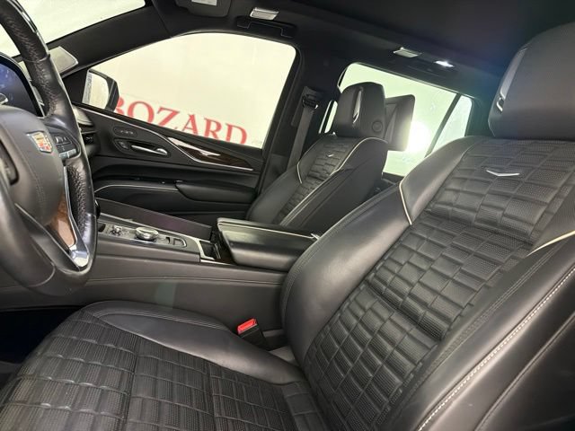 Used 2021 Cadillac Escalade Sport Platinum AWD/4WD image 11