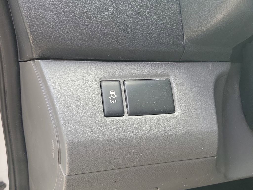 Certified 2018 Nissan NV200 S image 25