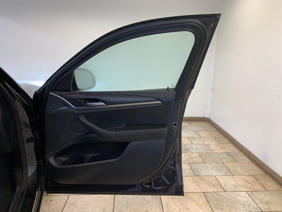 Used 2025 BMW X4 xDrive30i AWD/4WD image 70