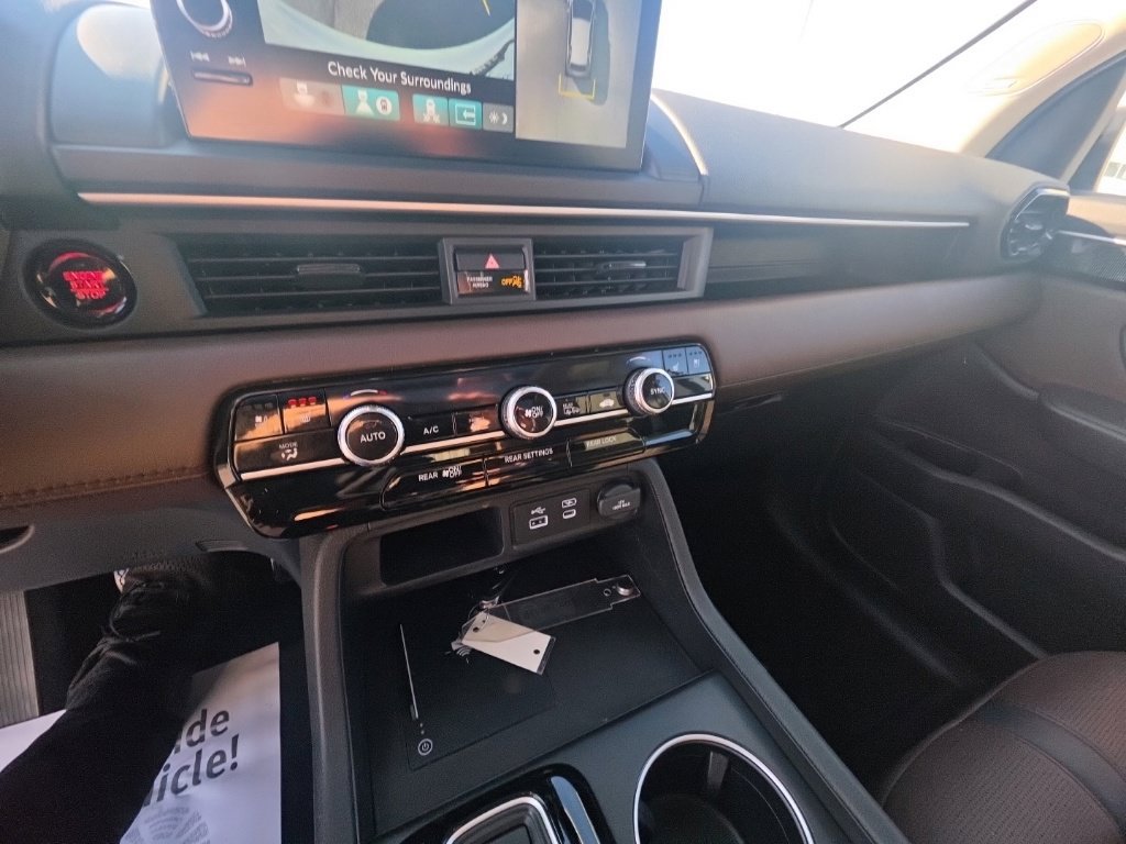 Certified 2025 Honda Pilot Elite image 22