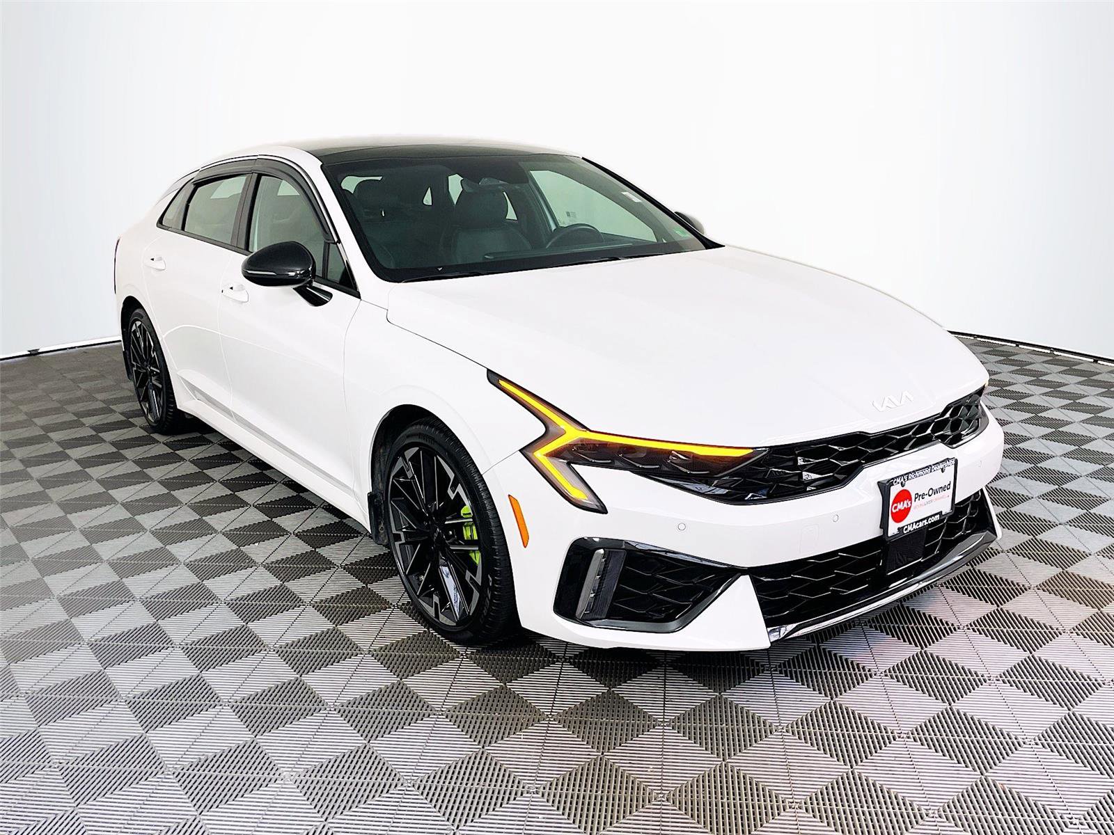 Used 2025 Kia K5 GT image 1